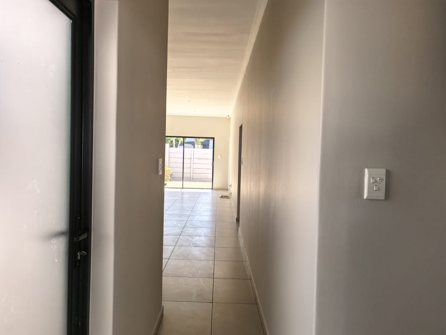 To Let 3 Bedroom Property for Rent in Parklands North Western Cape